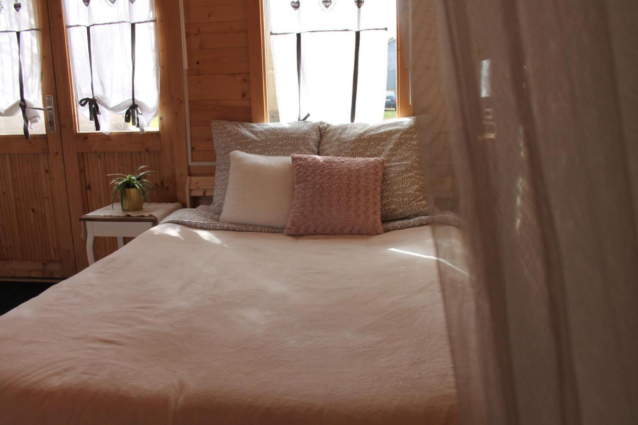 Chambre Studio Photo Chalet Sdb Partagee A Proximite Chavagne 외부 사진